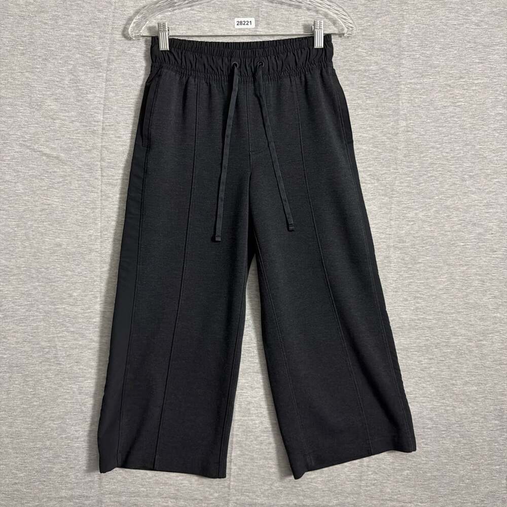 Travis Mathew Women's Size XS Black Viscose Pull On Wide Leg Cropped Pants